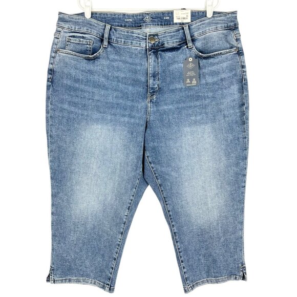 St. John's Bay Women's Stretch Blue Denim Capri Plus Sz 24W Secretly Slender NWT - Picture 1 of 11